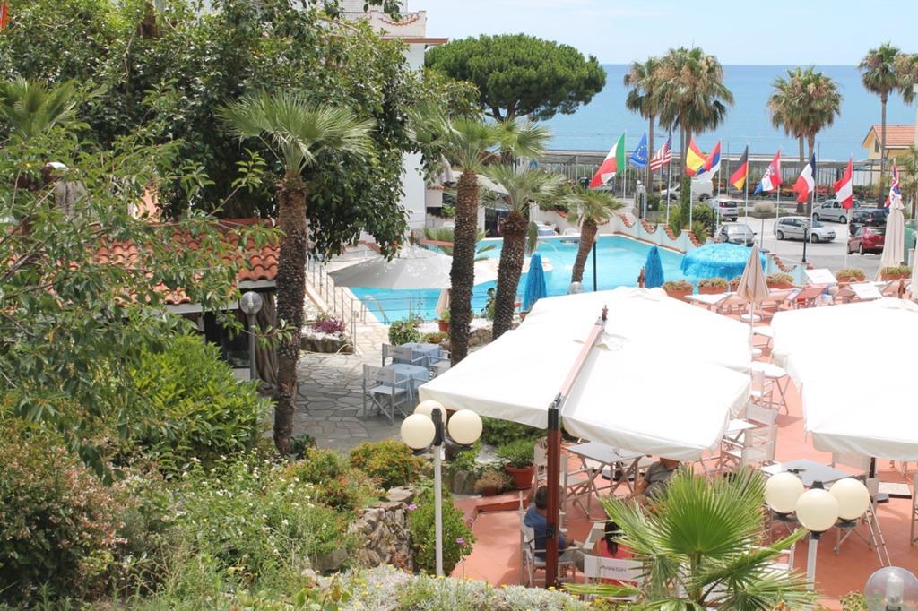 Hotel Ariston Montecarlo San Remo Extérieur photo